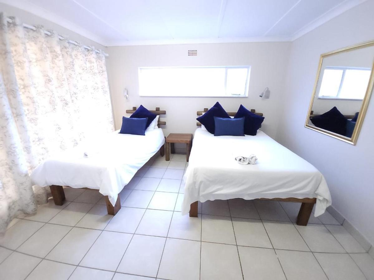 Rusplek Guesthouse And Conference Centre Bloemfontein Esterno foto