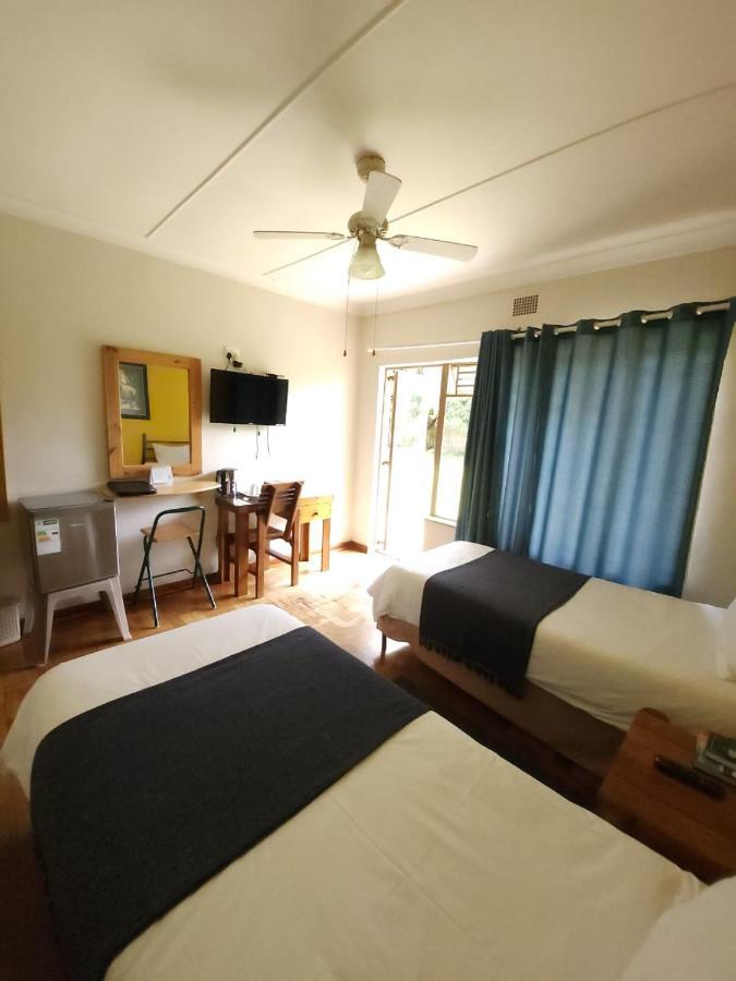 Rusplek Guesthouse And Conference Centre Bloemfontein Esterno foto